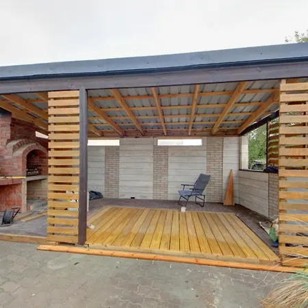 дом с парковкой, близко к центру Appartement