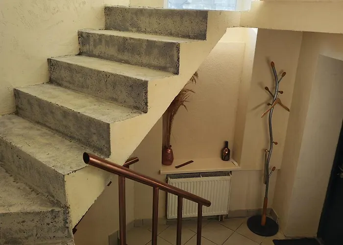 дом с парковкой, близко к центру *