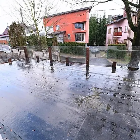 Апартаменты дом с парковкой, близко к центру